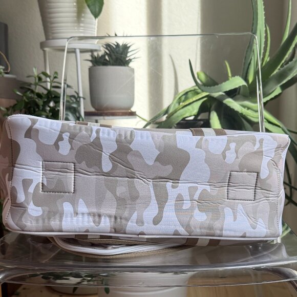 HAUTE SHORE Tennis bag "Sahara" - Picture 5 of 10